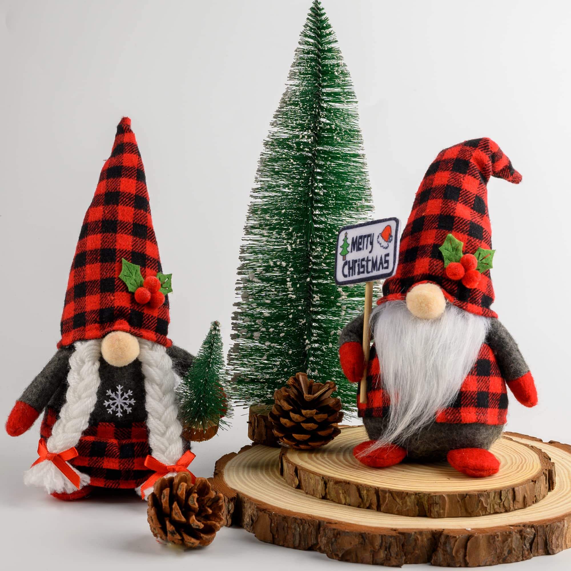 D-FantiX Red Checked Hat Christmas Gnomes